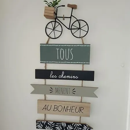 Appart 2/4 Pers Proche Centre Avec Balcon, Parking Narbonne Exterior photo