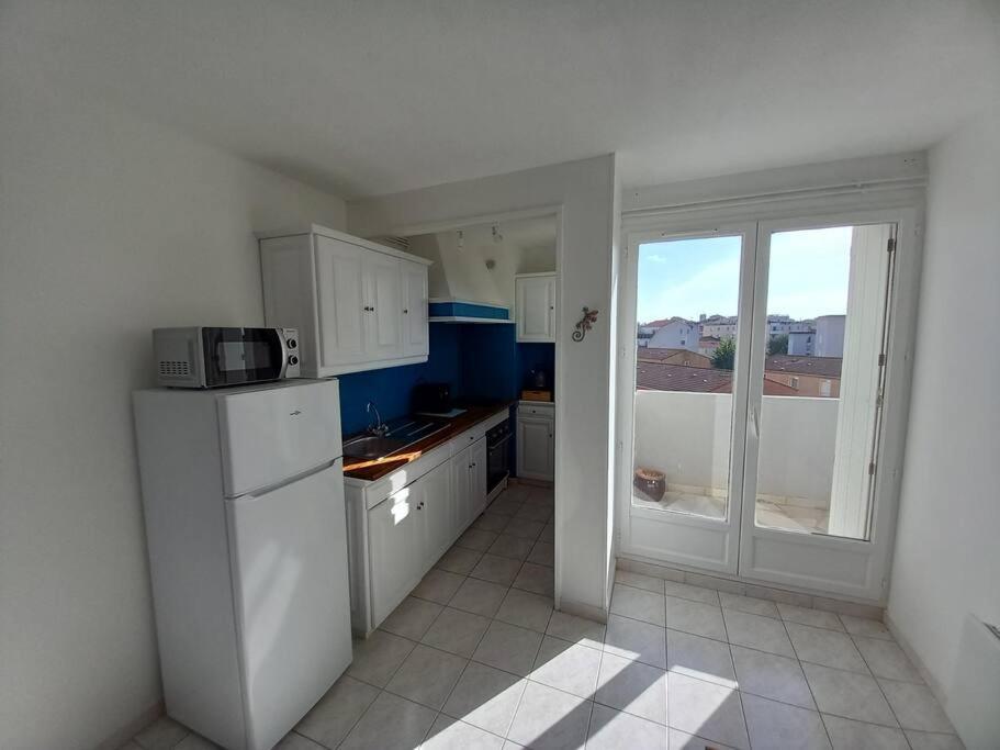 2/4 Pers Proche Centre Avec Balcon, Parking Narbonne